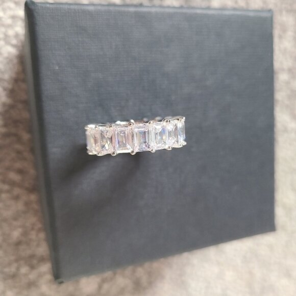 SILVER Baguette CZ Eternity Band Size 7 - Picture 2 of 6